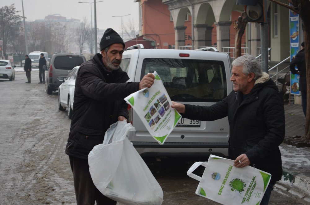 BEZ TORBA DAĞITILDI