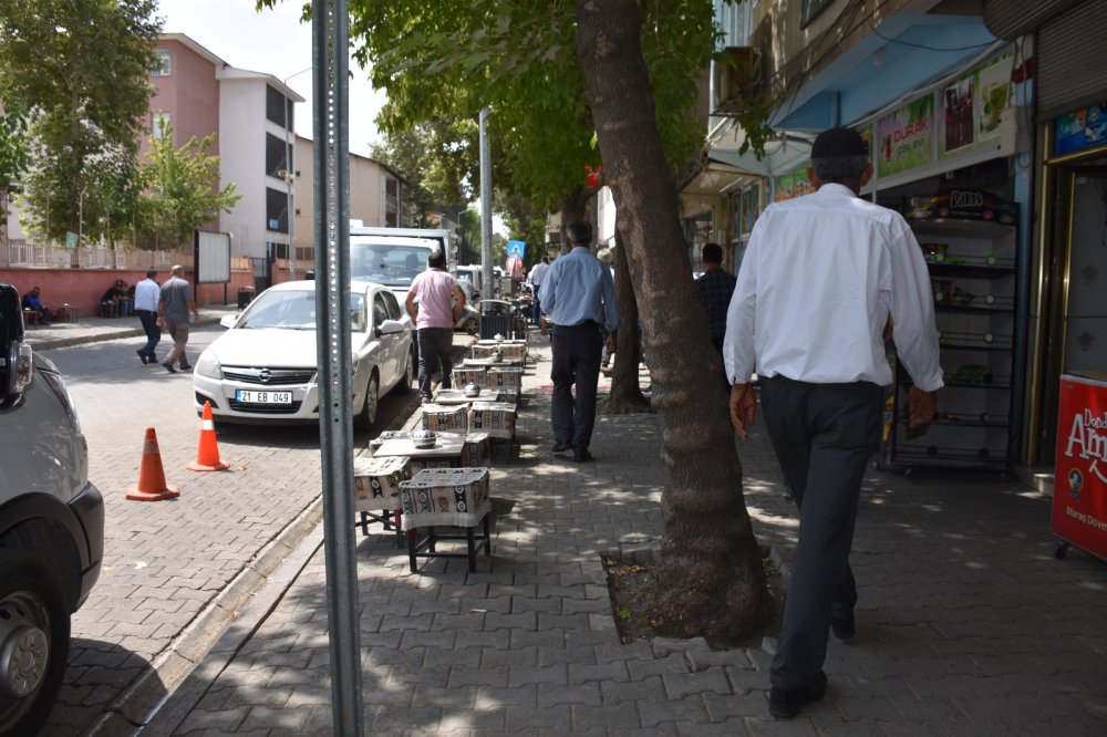 KALDIRIM İŞGALLERİNE SON VERİN