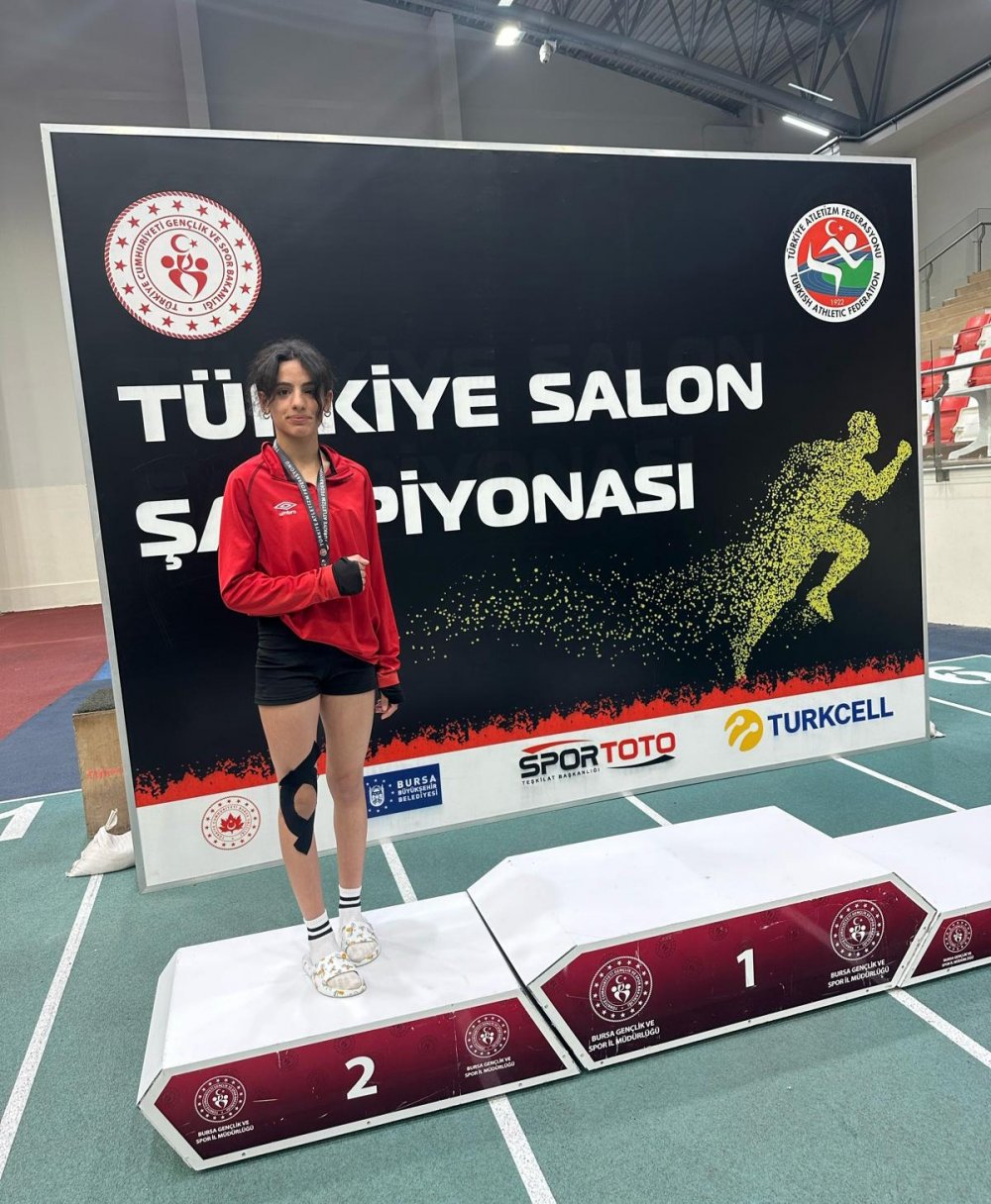 GENÇLİ SPORCUDAN BÜYÜK BAŞARI