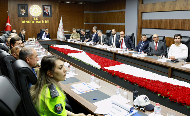 TRAFİK SORUNLARI MASAYA YATIRILDI