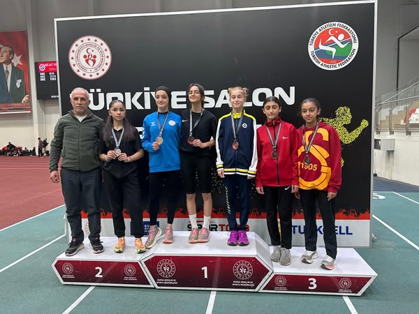 GENÇLİ SPORCULARIMIZDAN TÜRKİYE ŞAMPİYONLUĞU