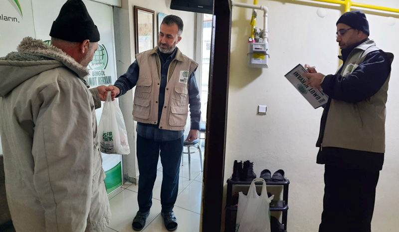 UMUT KERVANI RAMAZAN  YARDIMLARINA  BAŞLADI