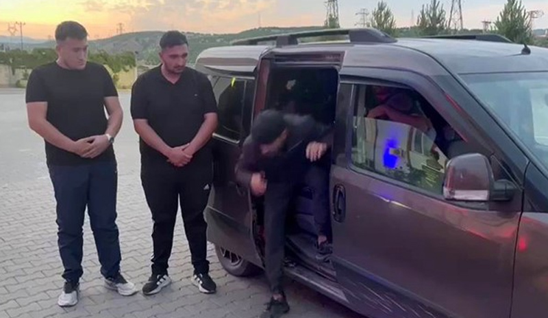 YOL KONTROLÜNDE YAKALANDILAR