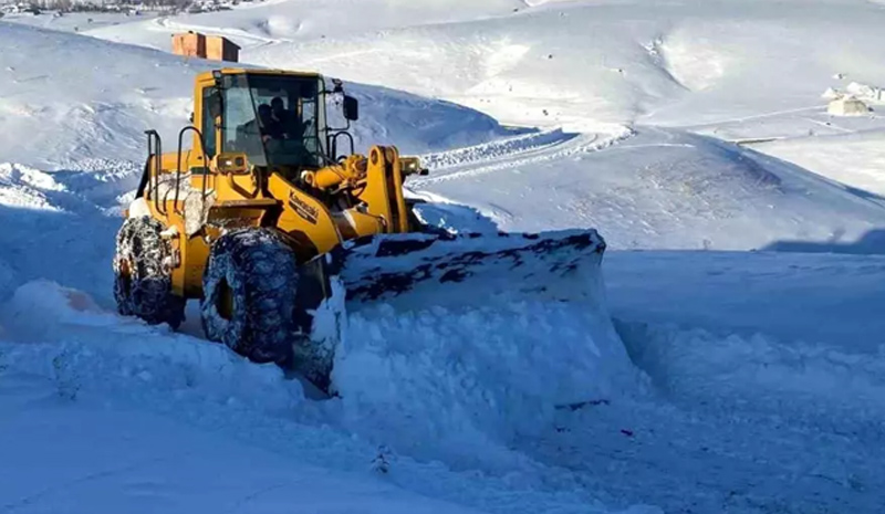 168 KÖY YOLU ULAŞIMA KAPANDI
