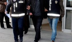 POLİS KILIKLI DOLANDIRICI YAKALANDI