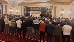 GENÇ`TE İLK TERAVİH NAMAZI  KILINDI