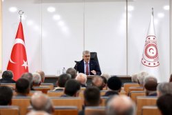 VALİ ÇELİK`TEN   KÖY YOLLARINA ASFALT MÜJDESİ